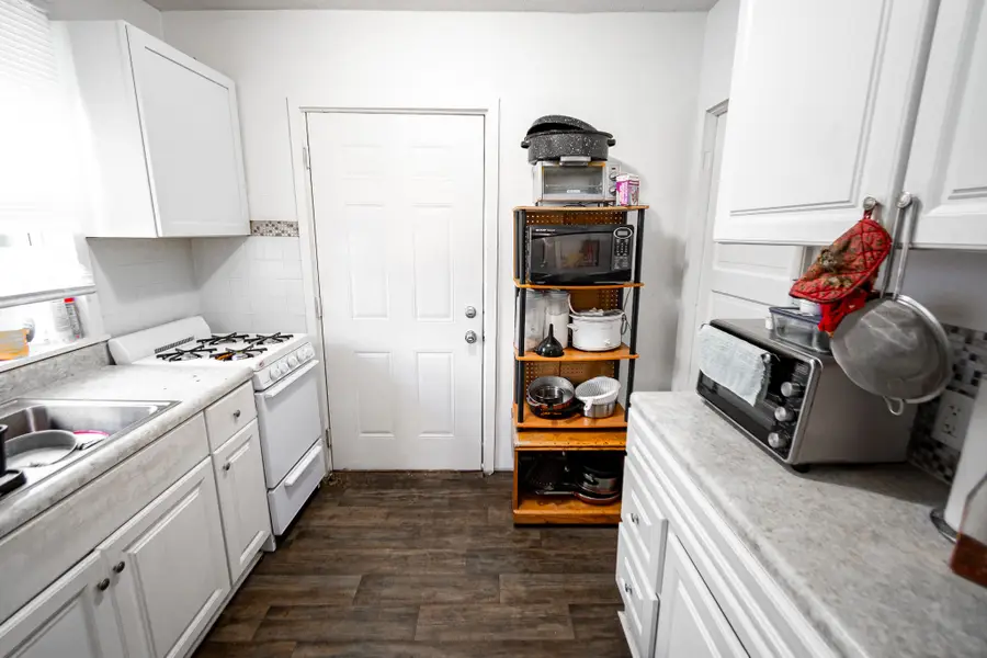 1404 Clark Street, Des Moines, IA 50314 - #2