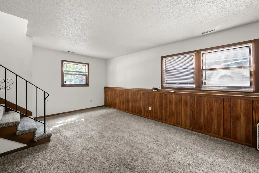 1858 E Park Avenue, Des Moines, IA 50320 - #2