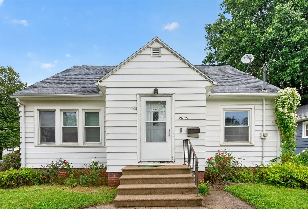2626 Maple Street, Des Moines, IA 50317 - #1