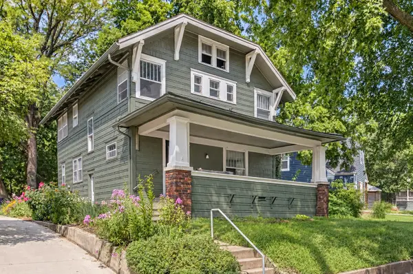 919 Ridgewood Avenue, Ames, IA 50010