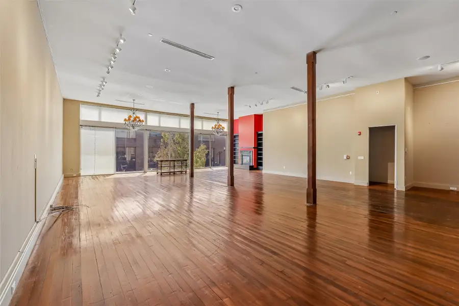424 E Locust Street #B, Des Moines, IA 50309 - #2