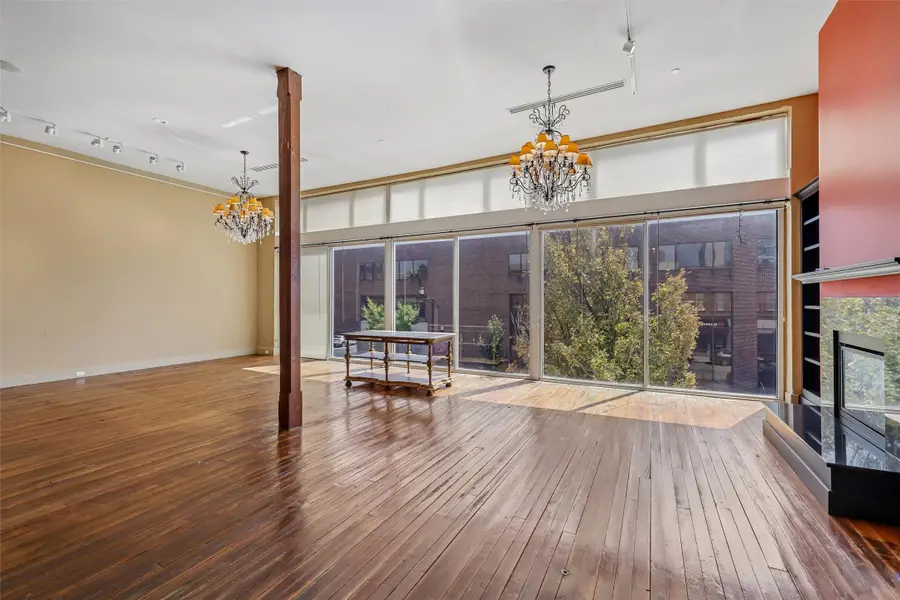 424 E Locust Street #B, Des Moines, IA 50309 - #3