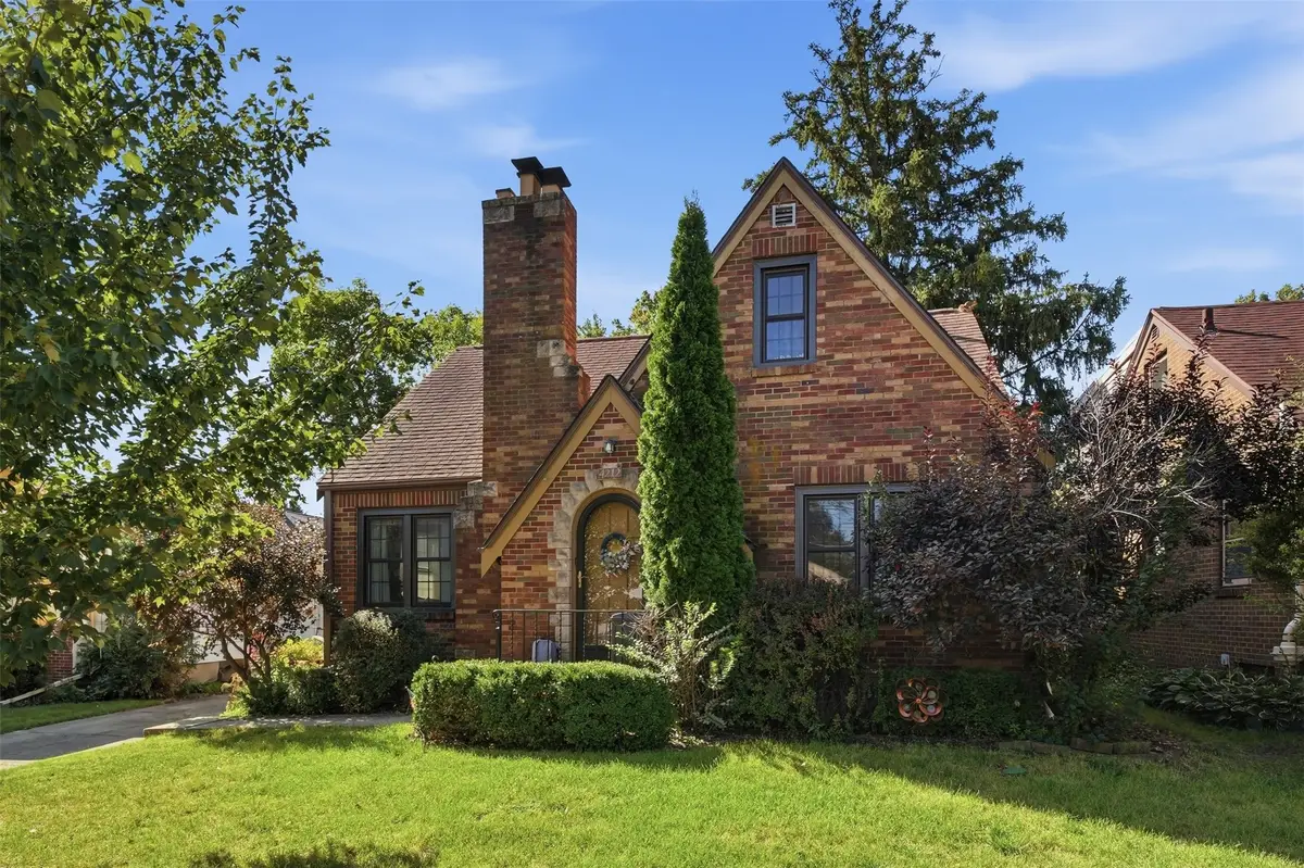 4212 Ashby Avenue, Des Moines, IA 50310 - #1