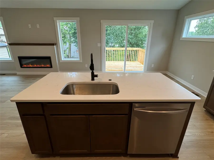 4447 SW 23rd Street, Des Moines, IA 50321 - #3