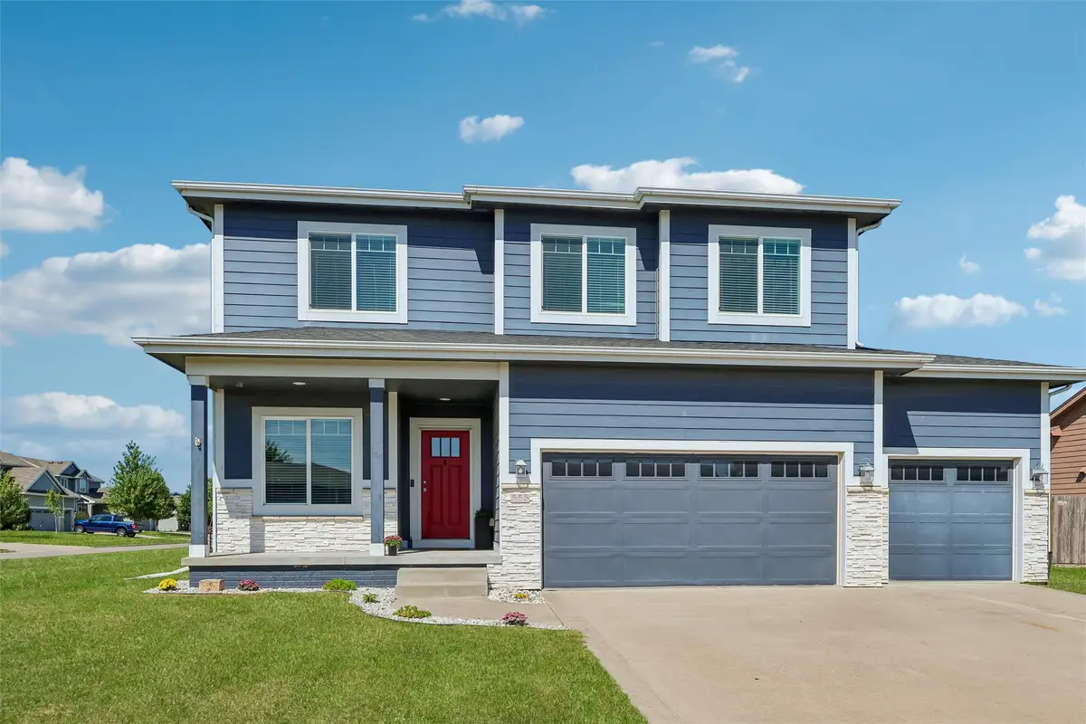 555 NE Bowman Drive, Waukee, IA 50263 - #1