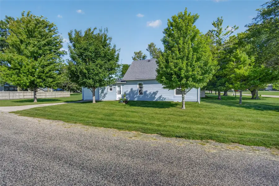 912 South Street, Yale, IA 50277 - #2