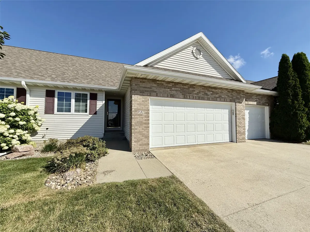 732 SE Ponds Edge Lane, Ankeny, IA 50021 - #1