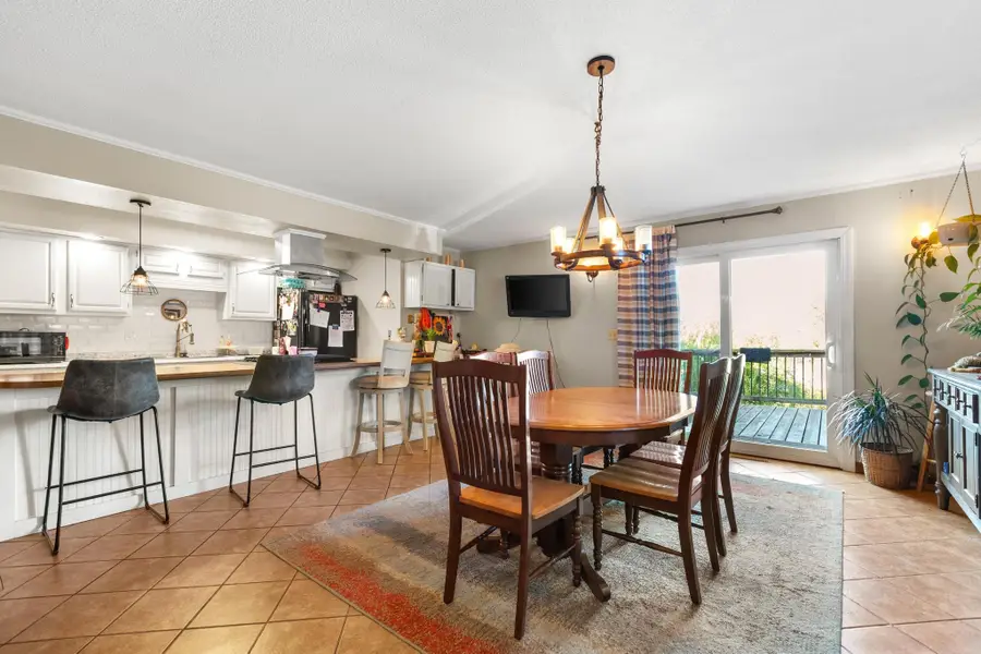 1601 W Jackson Street, Knoxville, IA 50138 - #3