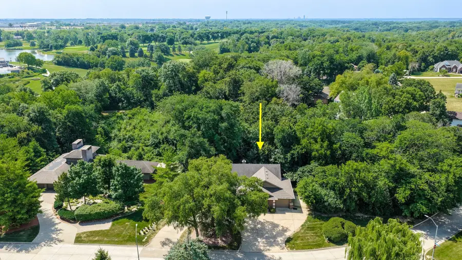 113 SW Country Club Lane, Ankeny, IA 50023 - #3