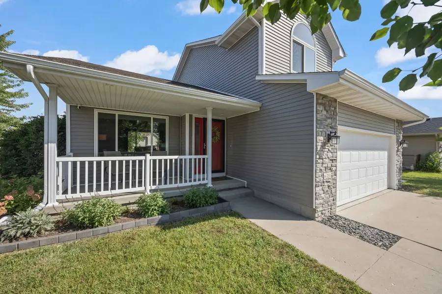 621 27th Street Se, Altoona, IA 50009 - #2