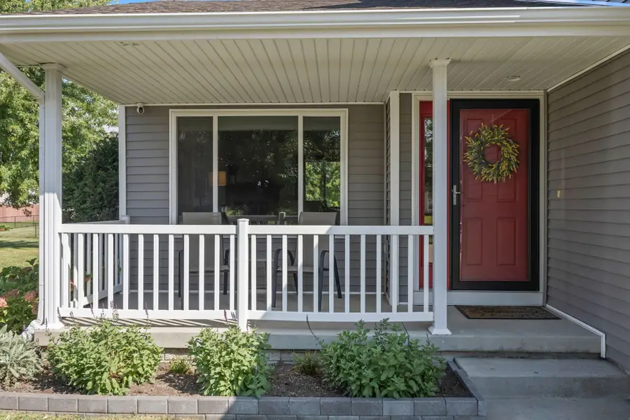 621 27th Street Se, Altoona, IA 50009 - #3