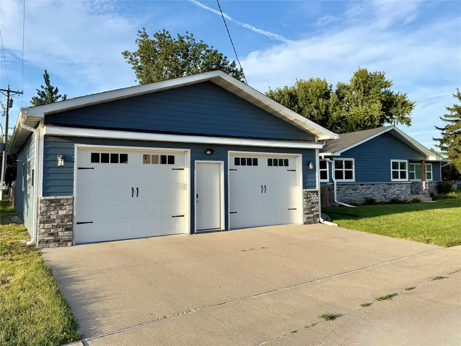 101 E Railway Street, Huxley, IA 50124 - #3