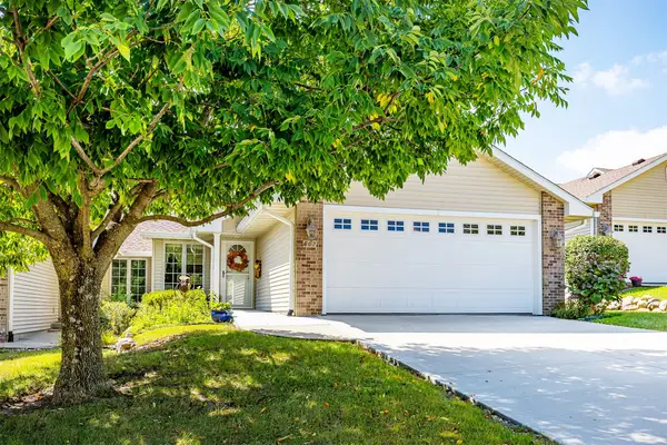 607 Trail Ridge Road, Indianola, IA 50125
