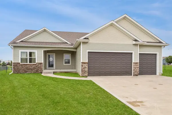 100 Summit Circle Nw, Bondurant, IA 50035