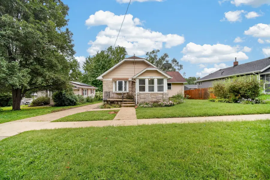 206 Davis Avenue, Des Moines, IA 50315 - #2