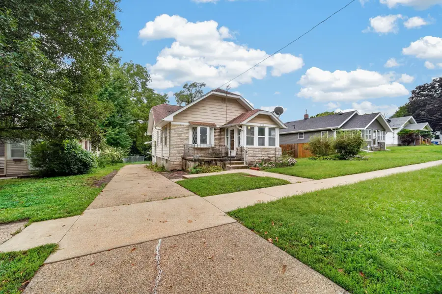 206 Davis Avenue, Des Moines, IA 50315 - #3