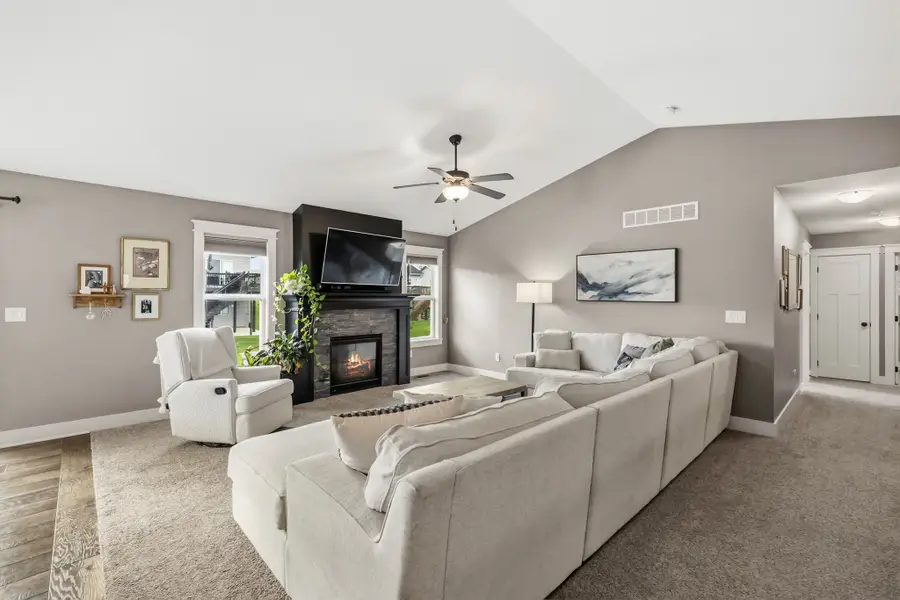 904 NW Seasons Drive, Ankeny, IA 50023 - #3