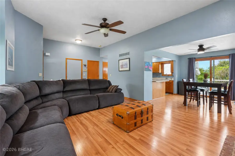 14421 Summit Drive, Clive, IA 50325 - #3