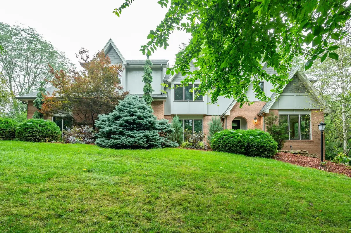 3421 Briar Ridge, West Des Moines, IA 50265 - #1