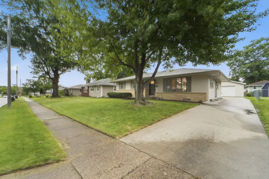 3518 Brinkwood Road, Des Moines, IA 50310 - #2