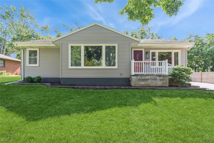 3301 62nd Street, Des Moines, IA 50322 - #2