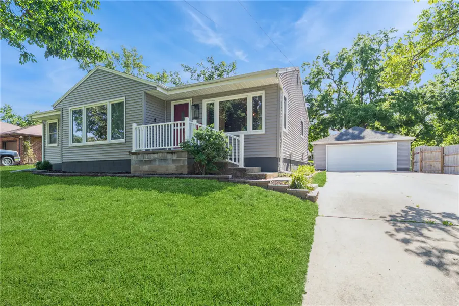3301 62nd Street, Des Moines, IA 50322 - #3