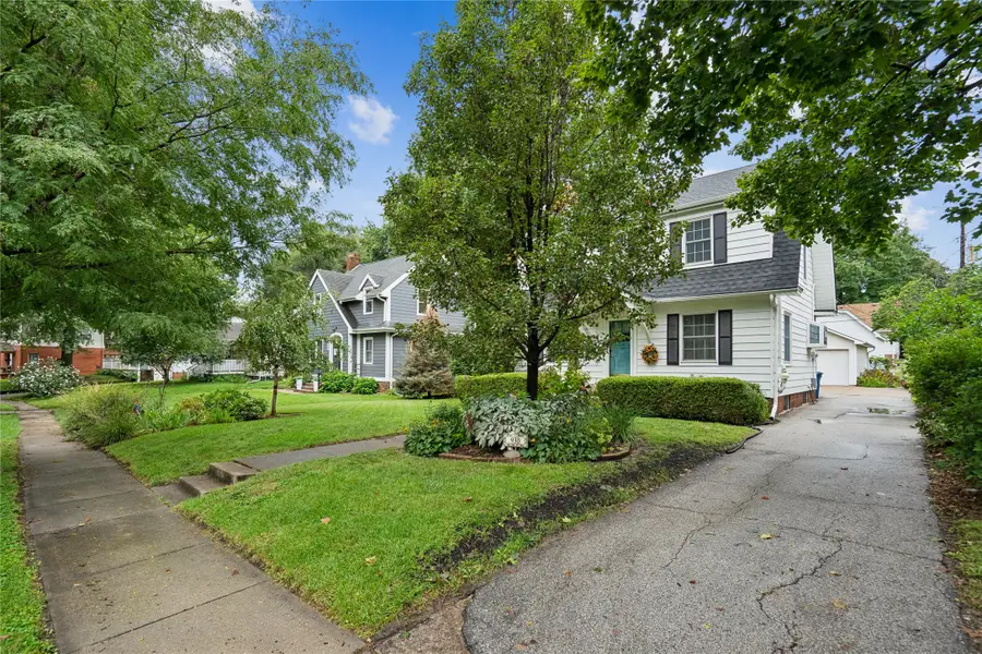 930 37th Street, Des Moines, IA 50312 - #2