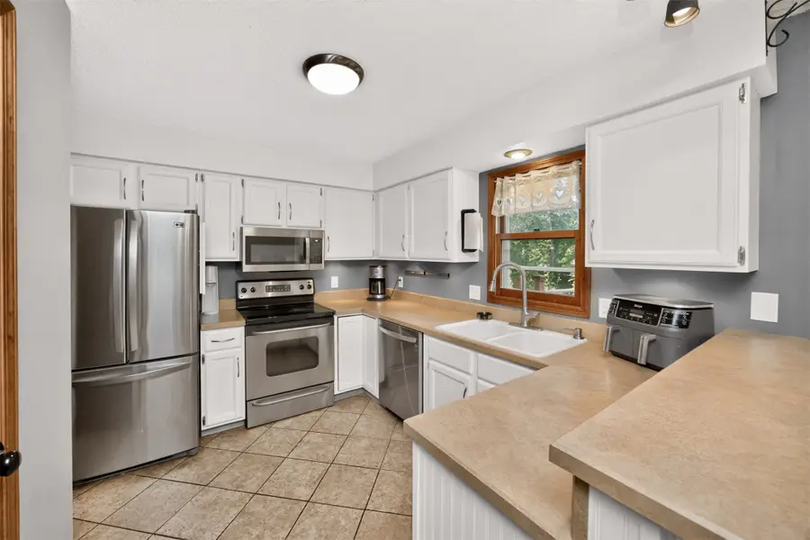 4825 71st Street, Urbandale, IA 50322 - #3