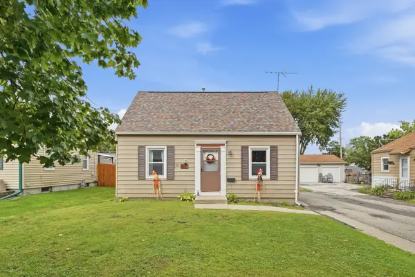 4130 Oxford Street, Des Moines, IA 50313