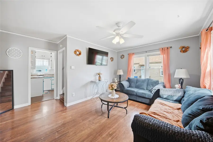 4130 Oxford Street, Des Moines, IA 50313 - #3