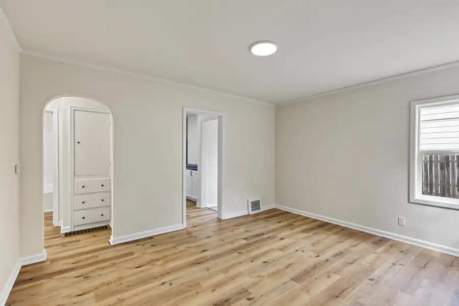 4112 Oxford Street, Des Moines, IA 50313 - #3