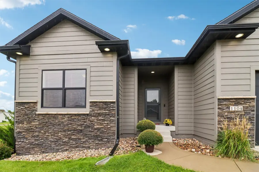 1104 SW 7th Street, Grimes, IA 50111 - #2