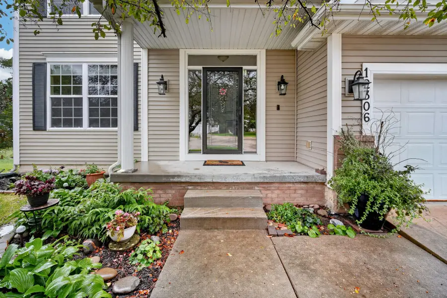 12306 Townsend Avenue, Urbandale, IA 50323 - #2