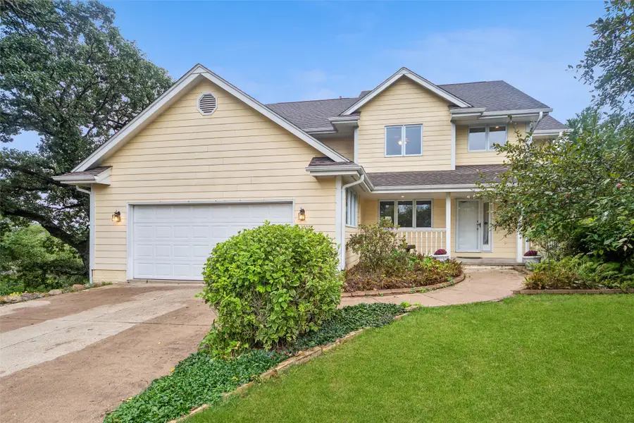 2505 Country Side Place, West Des Moines, IA 50265 - #2