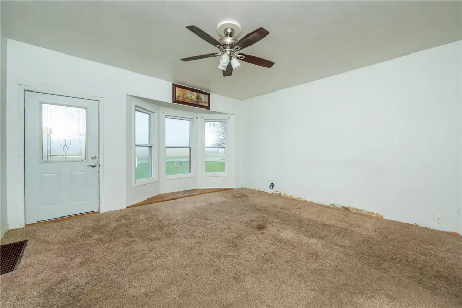 1386 E 60th Street N, Kellogg, IA 50208 - #3