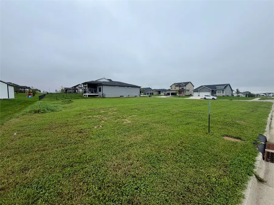 4640 177th Street, Urbandale, IA 50263 - #3