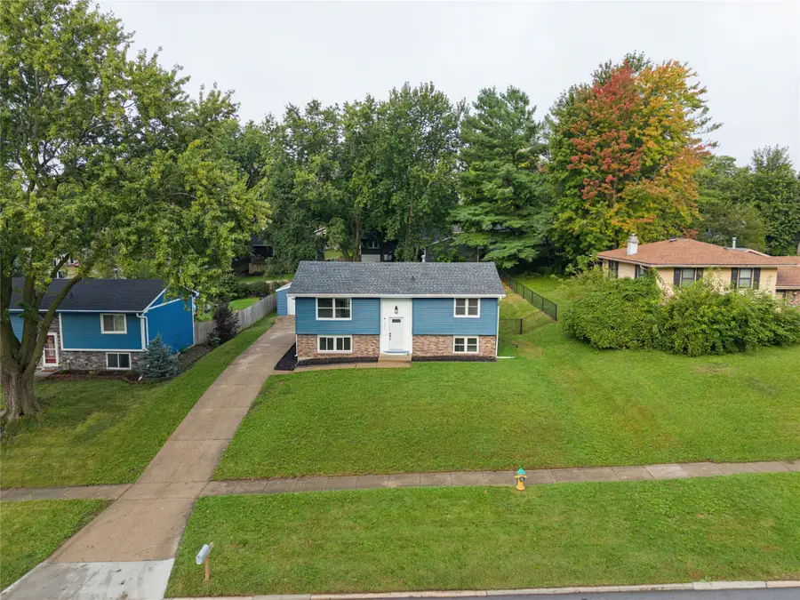 460 S Hickory Boulevard, Pleasant Hill, IA 50327 - #2