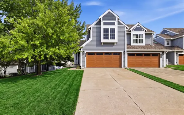 2517 82nd Street, Urbandale, IA 50322