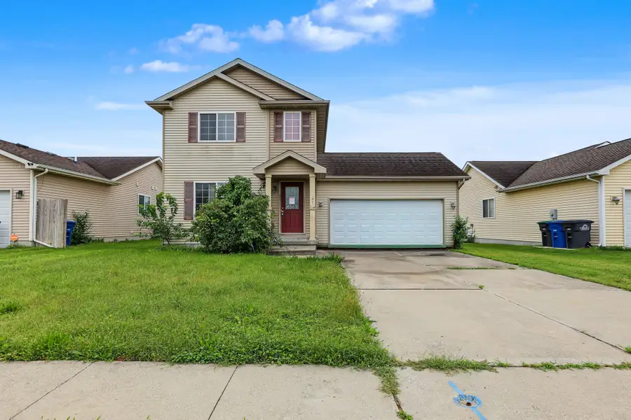 4615 E Merced Street, Des Moines, IA 50317 - #2
