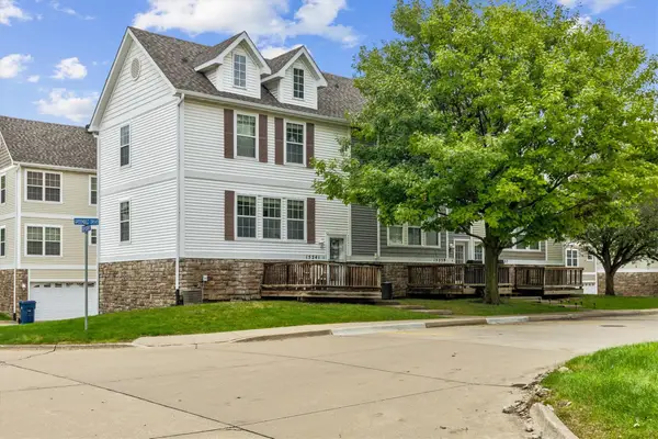 15241 Greenbelt Drive, Urbandale, IA 50323