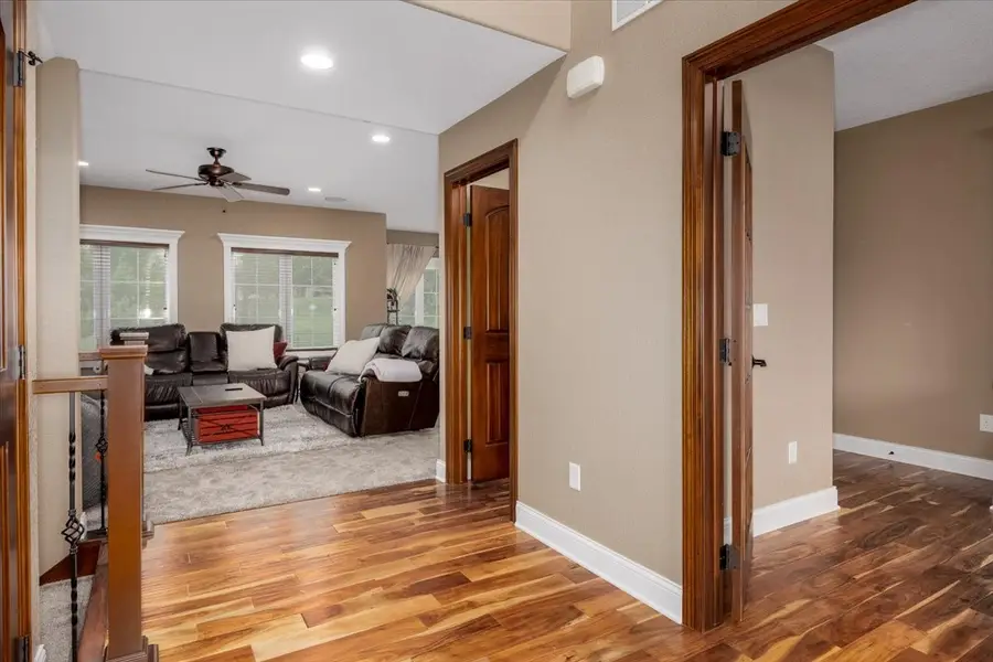 1406 S Sugar Creek Court, West Des Moines, IA 50266 - #3