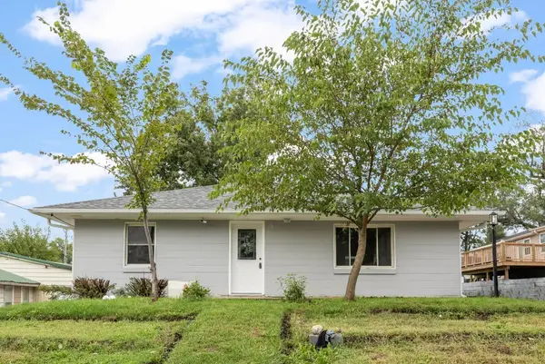 305 Park Avenue, Guthrie Center, IA 50115