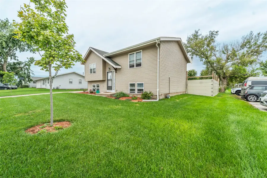 213 Linn Street, Story City, IA 50248 - #2