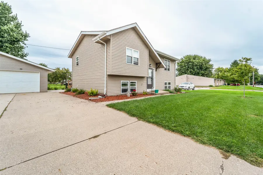 213 Linn Street, Story City, IA 50248 - #3