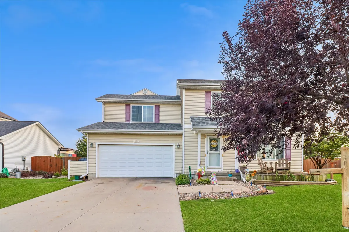 518 27th Street Se, Altoona, IA 50009 - #1