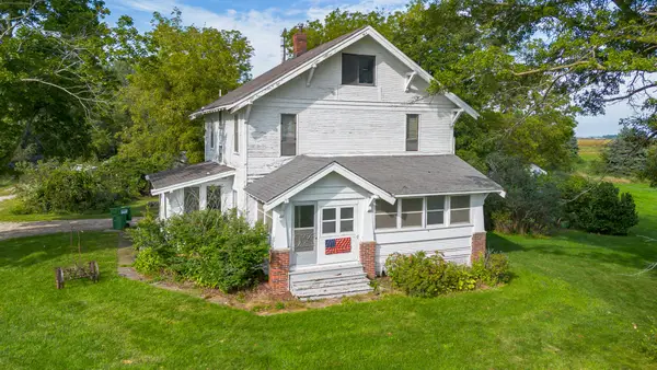 1509 State Highway 92, Winterset, IA 50273