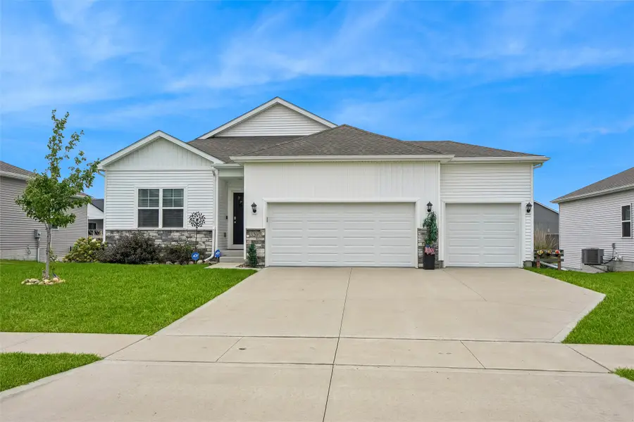 3207 NW 25th Street, Ankeny, IA 50023 - #2