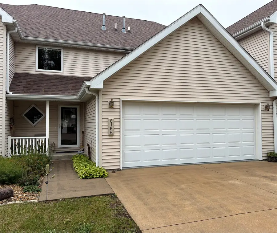 616 Bos Landen Drive #B, Pella, IA 50219 - #2