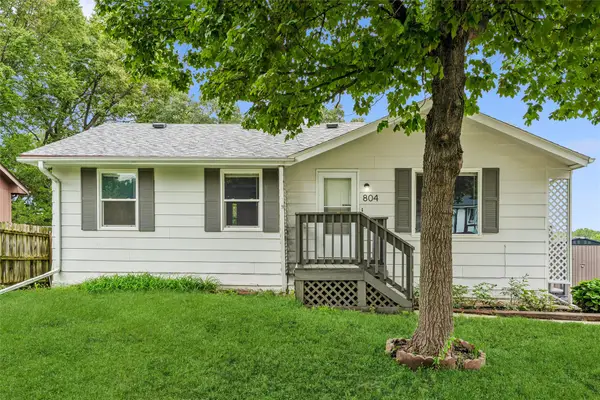 804 E Spring Street, Des Moines, IA 50315