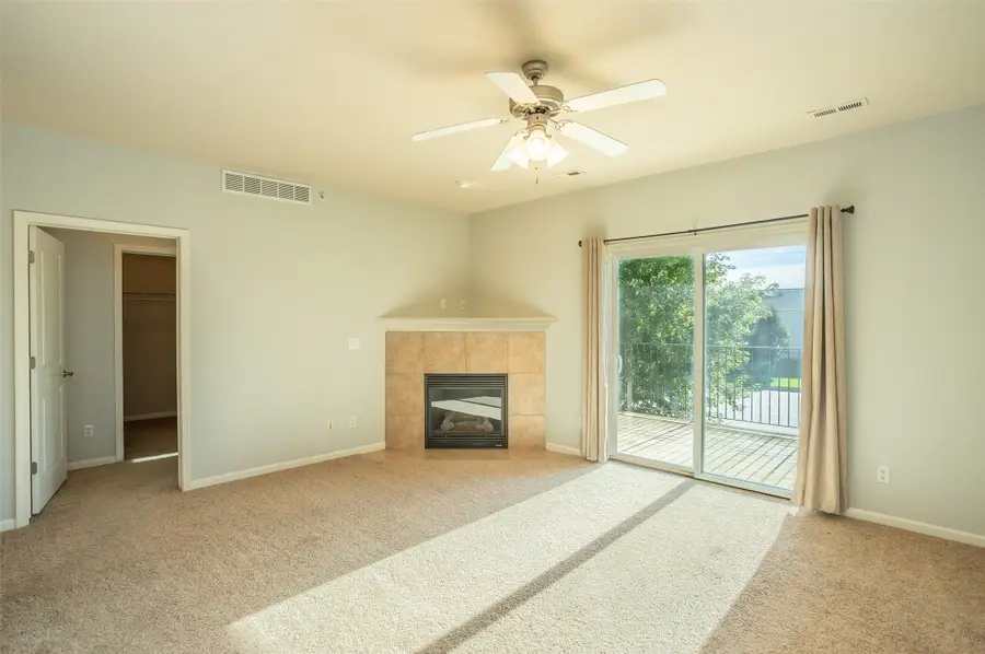 6350 Coachlight Drive #2201, West Des Moines, IA 50266 - #2